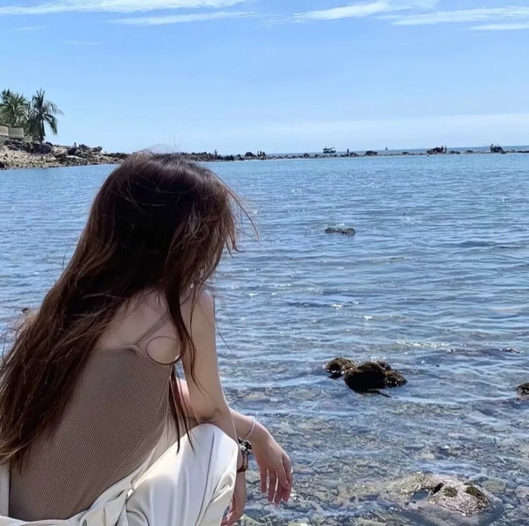 巴黎艳妹